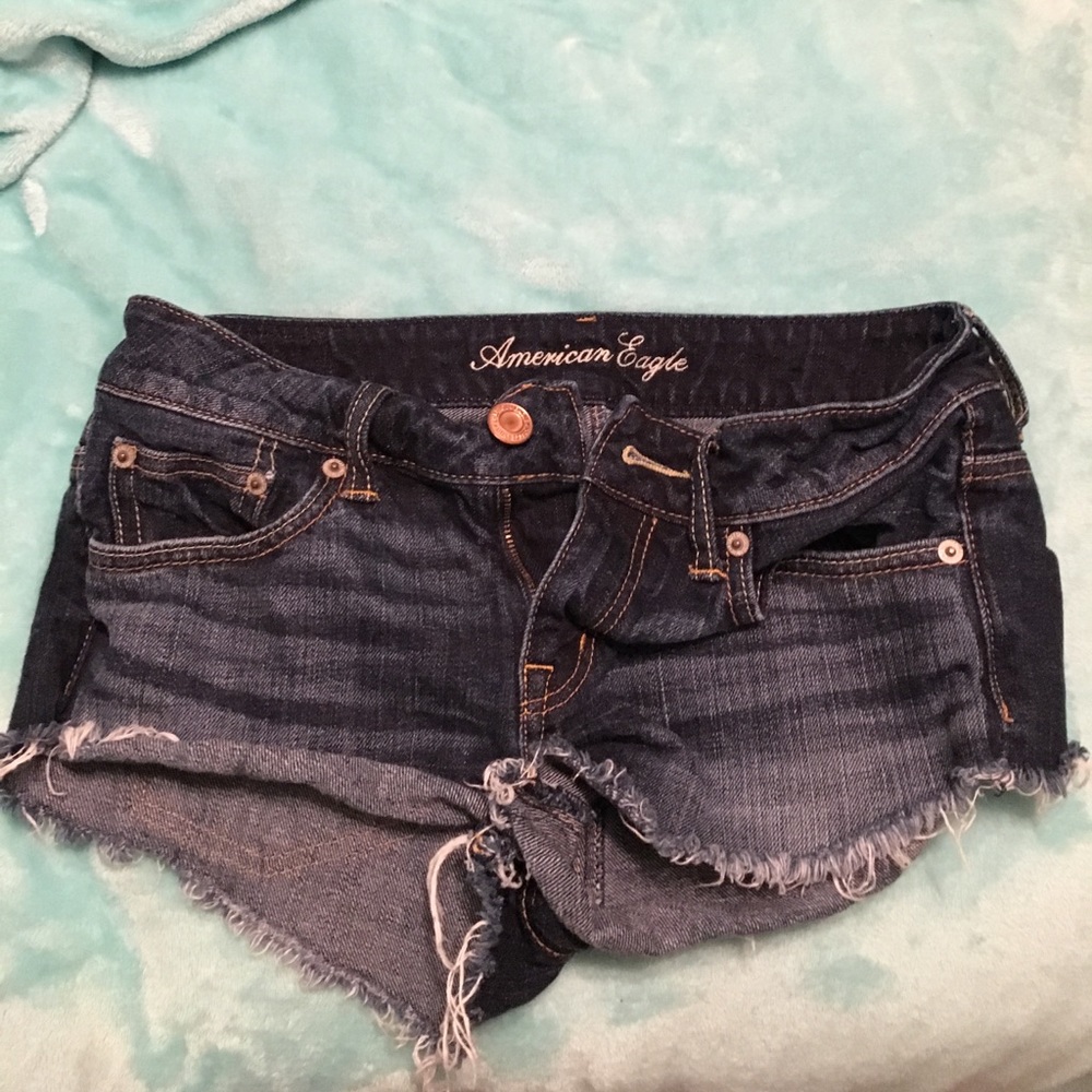 ☀️SPRING FAVE🌷AmericanEagle Distressed JeanShorts