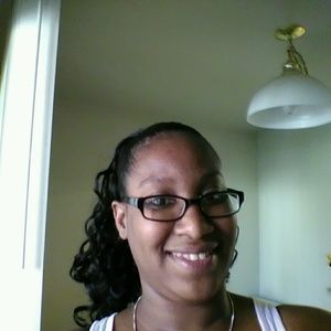 Meet your Posher, Kassandra