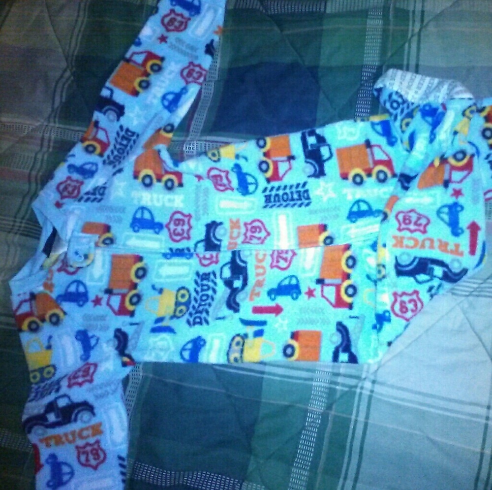 Joe boxer footed pajamas