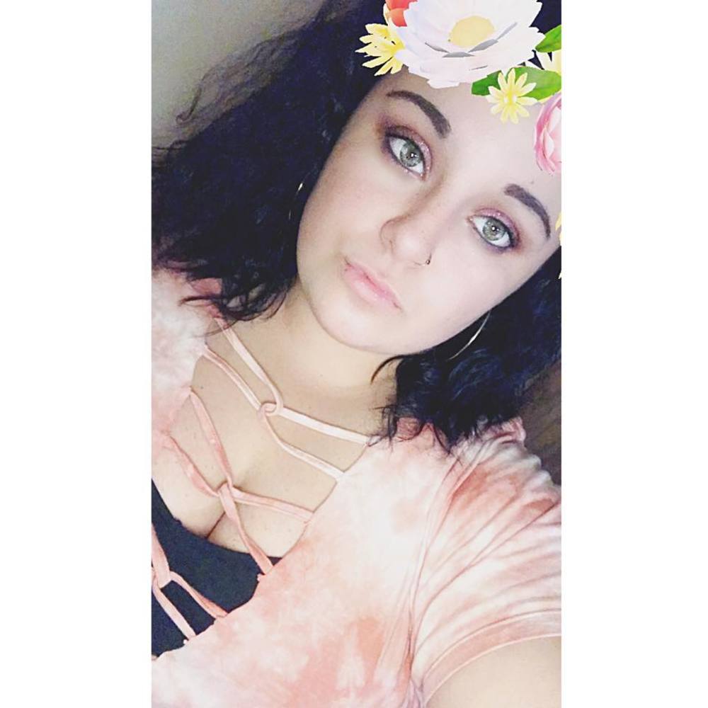 Meet your Posher, Cierra