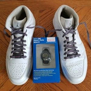 NIKE AIR JORDAN RETRO & WATCH/HEART RATE MONITORN