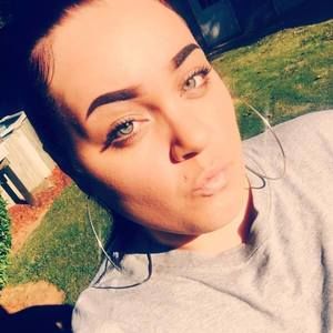 Meet your Posher, Alyssa