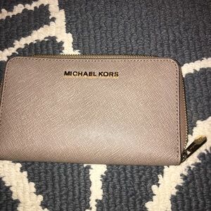 micheal kors wallet