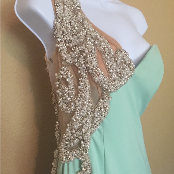 Mint green with embellishment couture evening gown - Picture 5 of 8