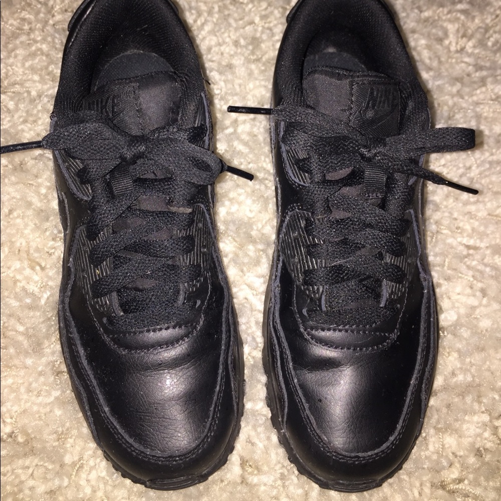Black NIKE Air Max