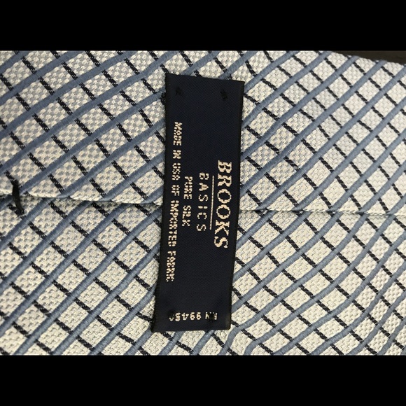 Brooks Brothers Men's Tie - Picture 1 of 3