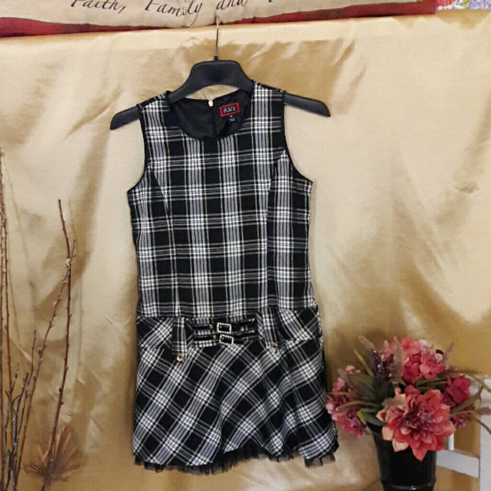 Size 14 girls dlformal dress