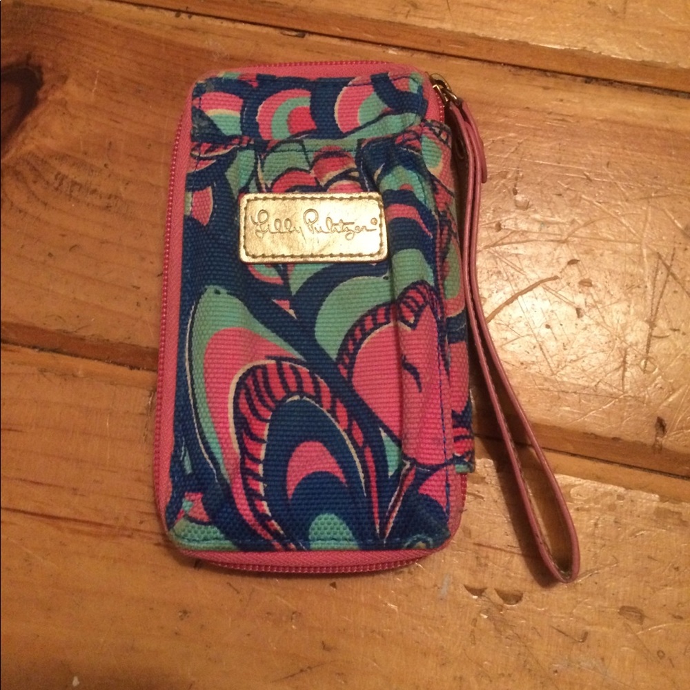 Like new Lilly ID zip case