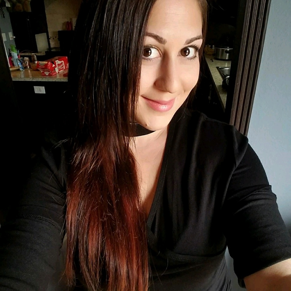 Meet your Posher, Nicole