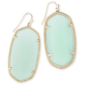 Kendra Scott Danielle Earrings in Chalcedony