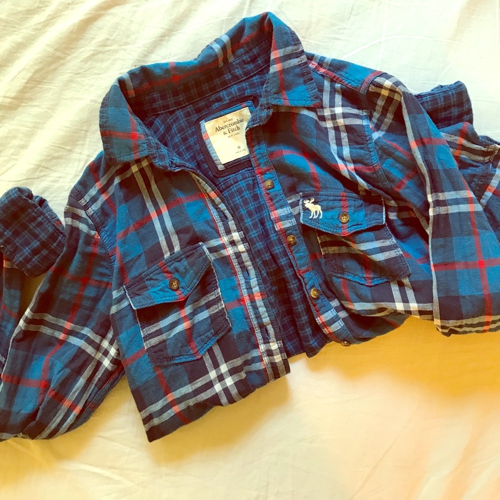 Adorable Abercrombie Blue & White Button Down