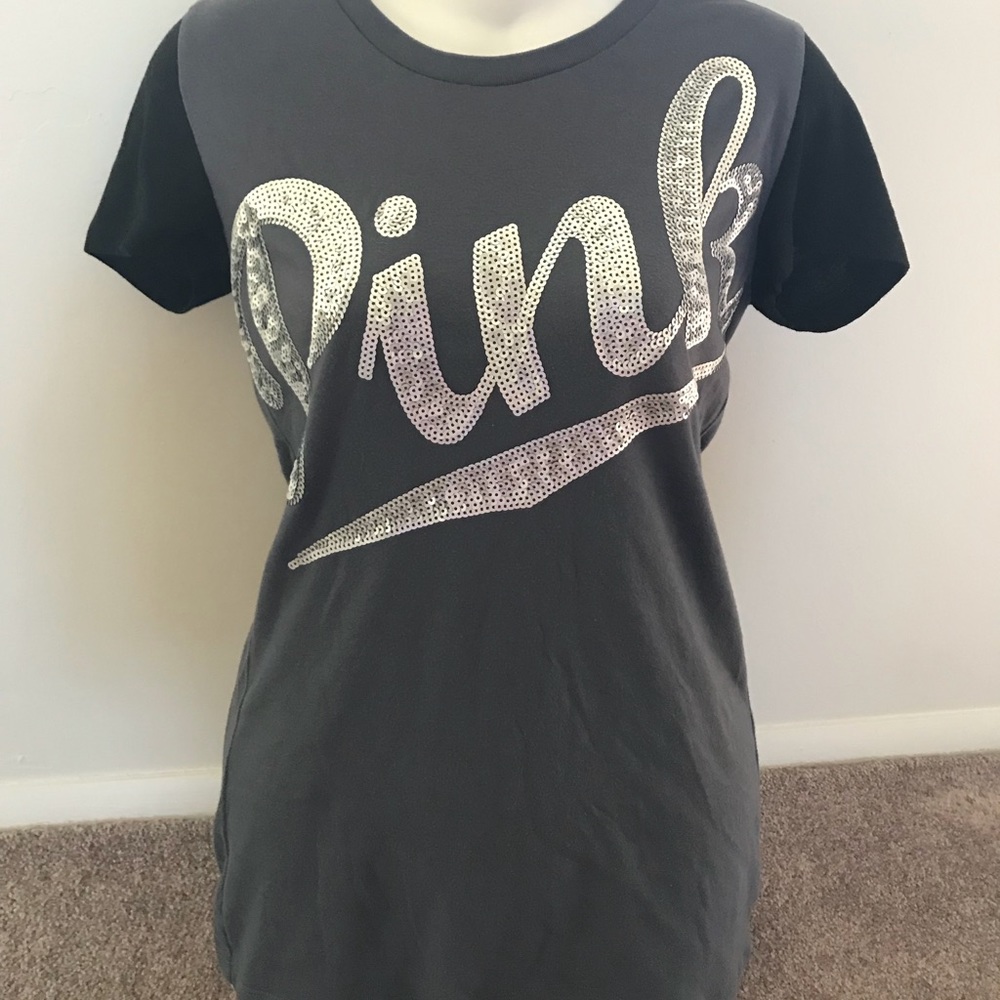 Victoria’s Secret Pink bling Tee sz M runs small