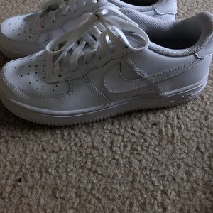White Low Top Air Force 1’s