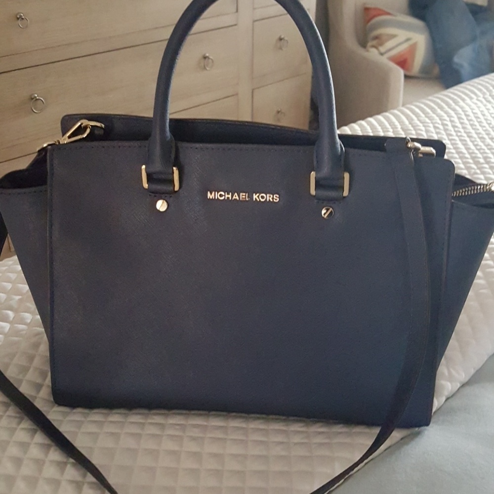 Michael Kors Selma in Navy