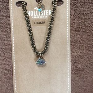 Hollister choker NWT
