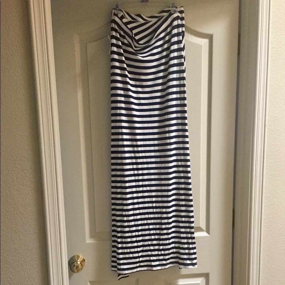 Striped navy blue and white maxi skirt.
