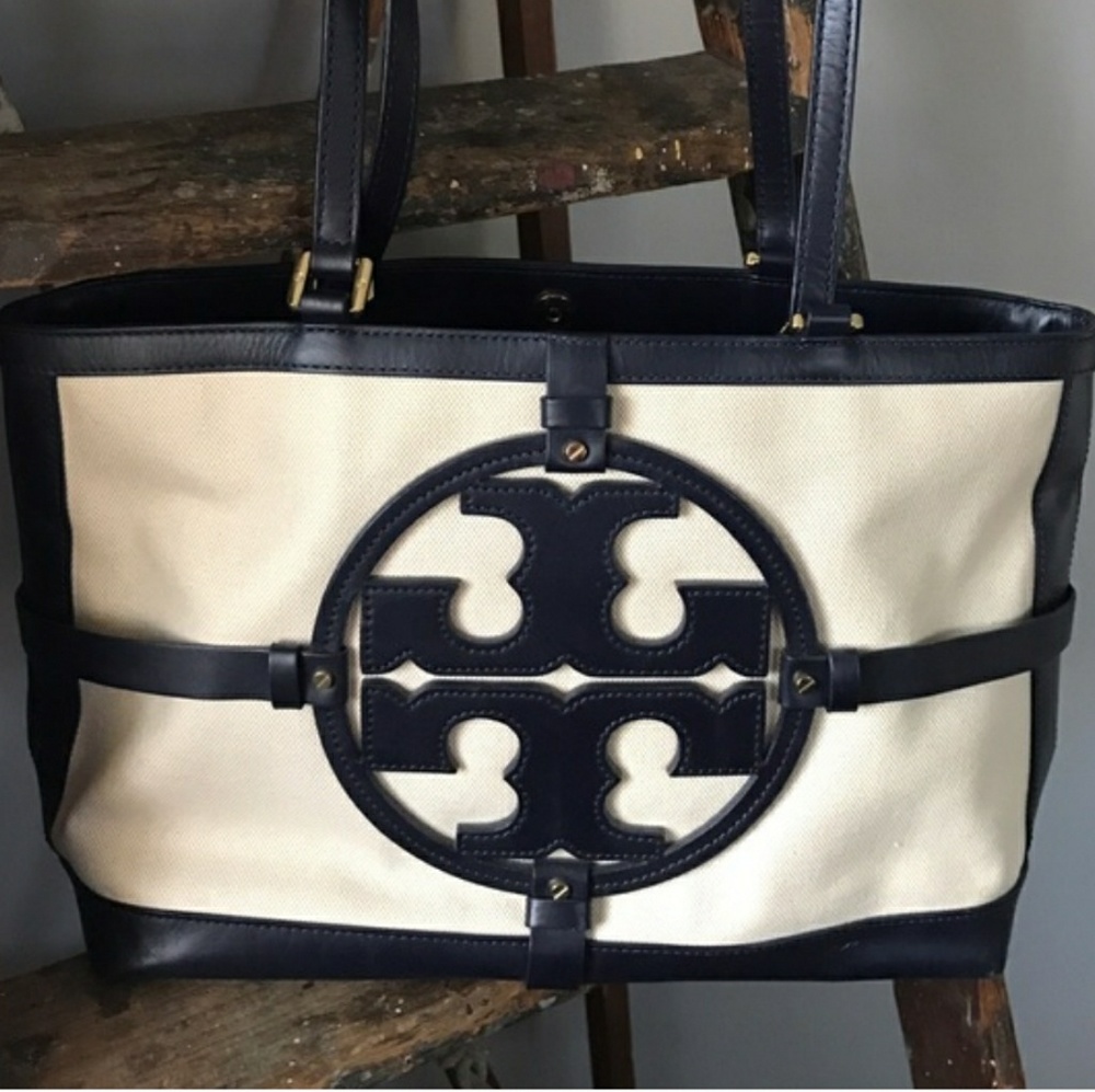 Beautiful Tory Burch navy blue and cream handbag