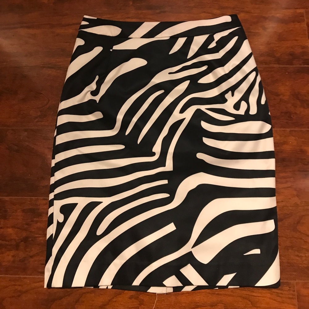 H&M | Zebra Pencil Skirt