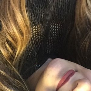 Meet your Posher, Zeliha