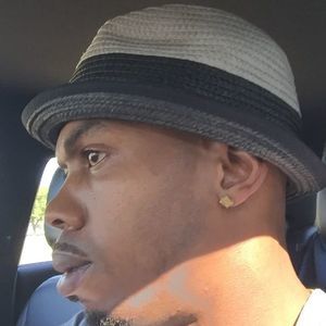 Meet your Posher, Adrian