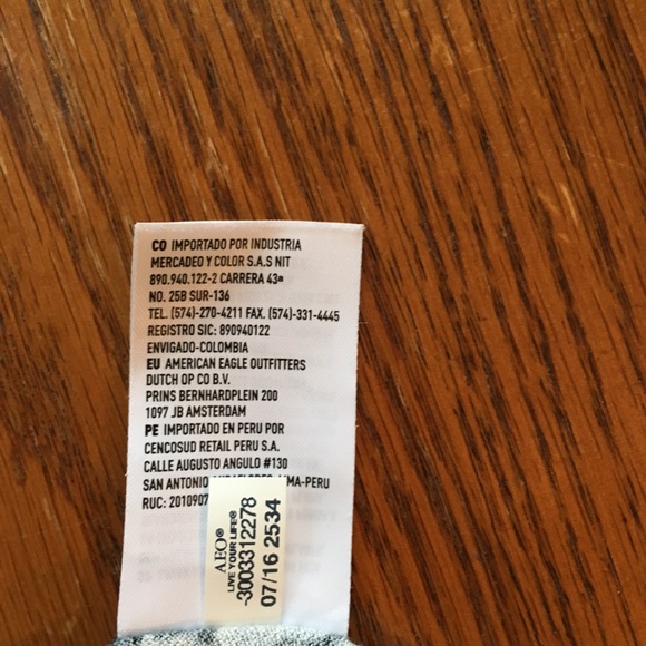 American Eagle Tank Size Small, new with tags - Picture 8 of 8