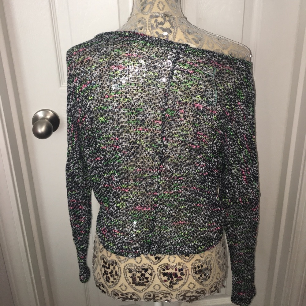 Sweater - Picture 3 of 3