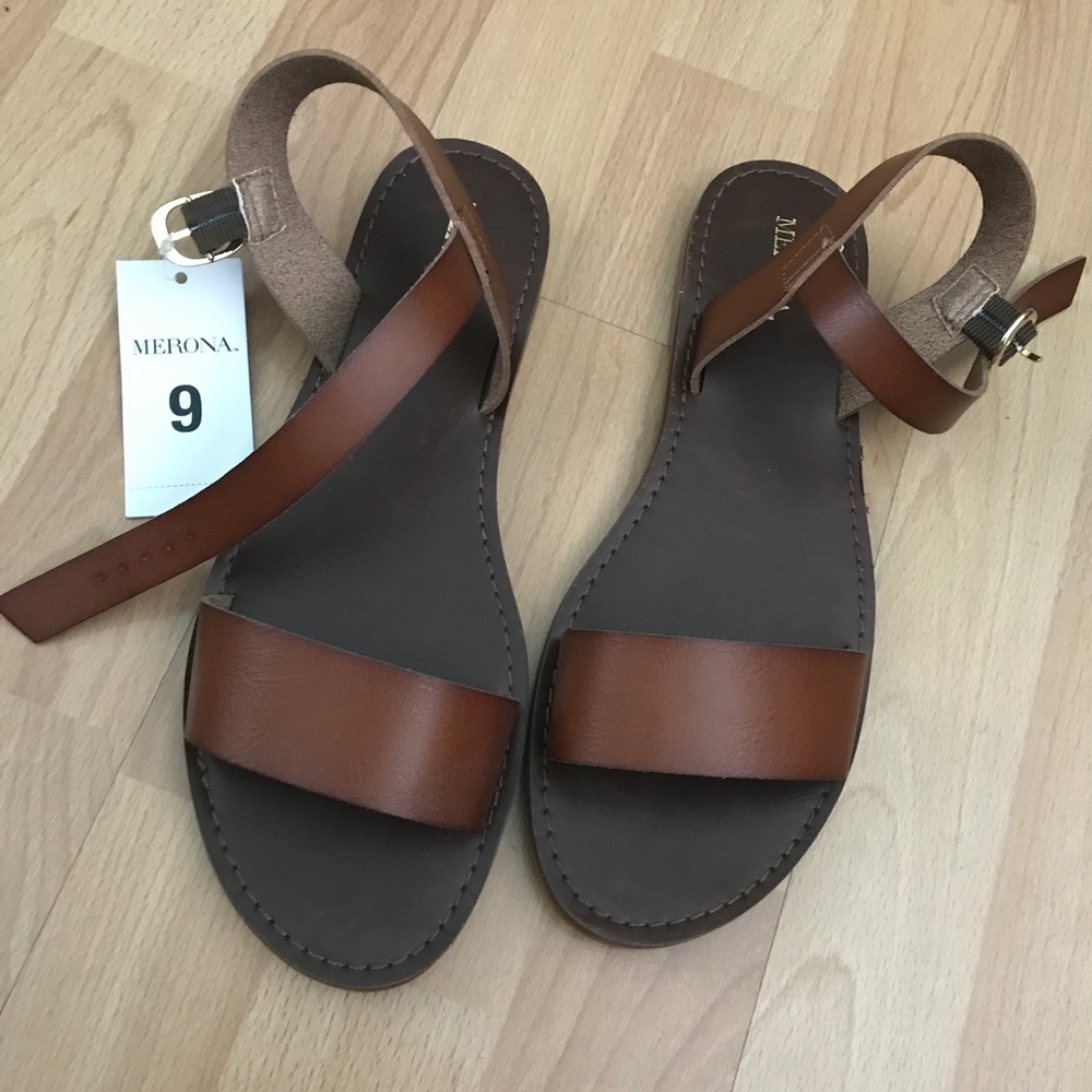 Ankle strap sandals