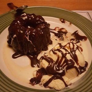 Meet your Posher, Claudia