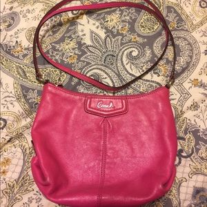 🔴SALE🔴Pink COACH leather Crossbag!!!