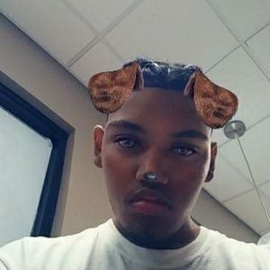 Meet your Posher, Aaron