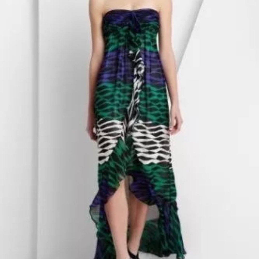 BCBGMAXAZRIA DRESS BRAND NEW WO TAGS