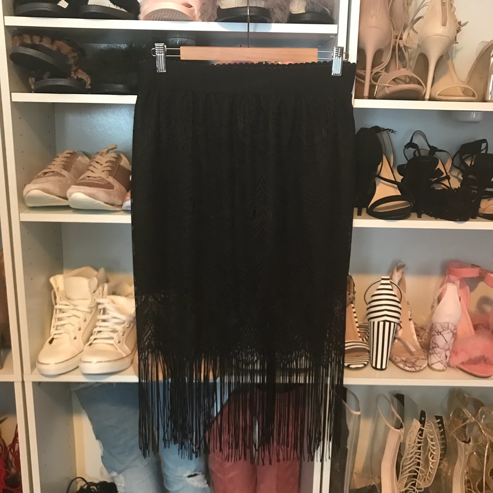 PLUS SIZE HIGH WAIST FRINGE SKIRT
