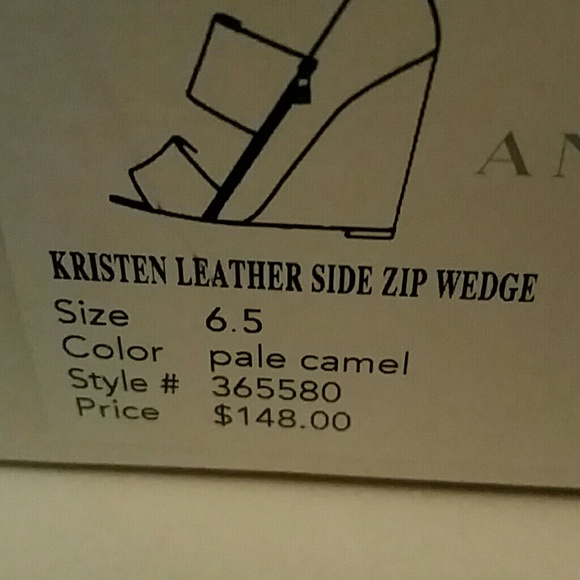 Kristen leather side zip - Picture 3 of 4