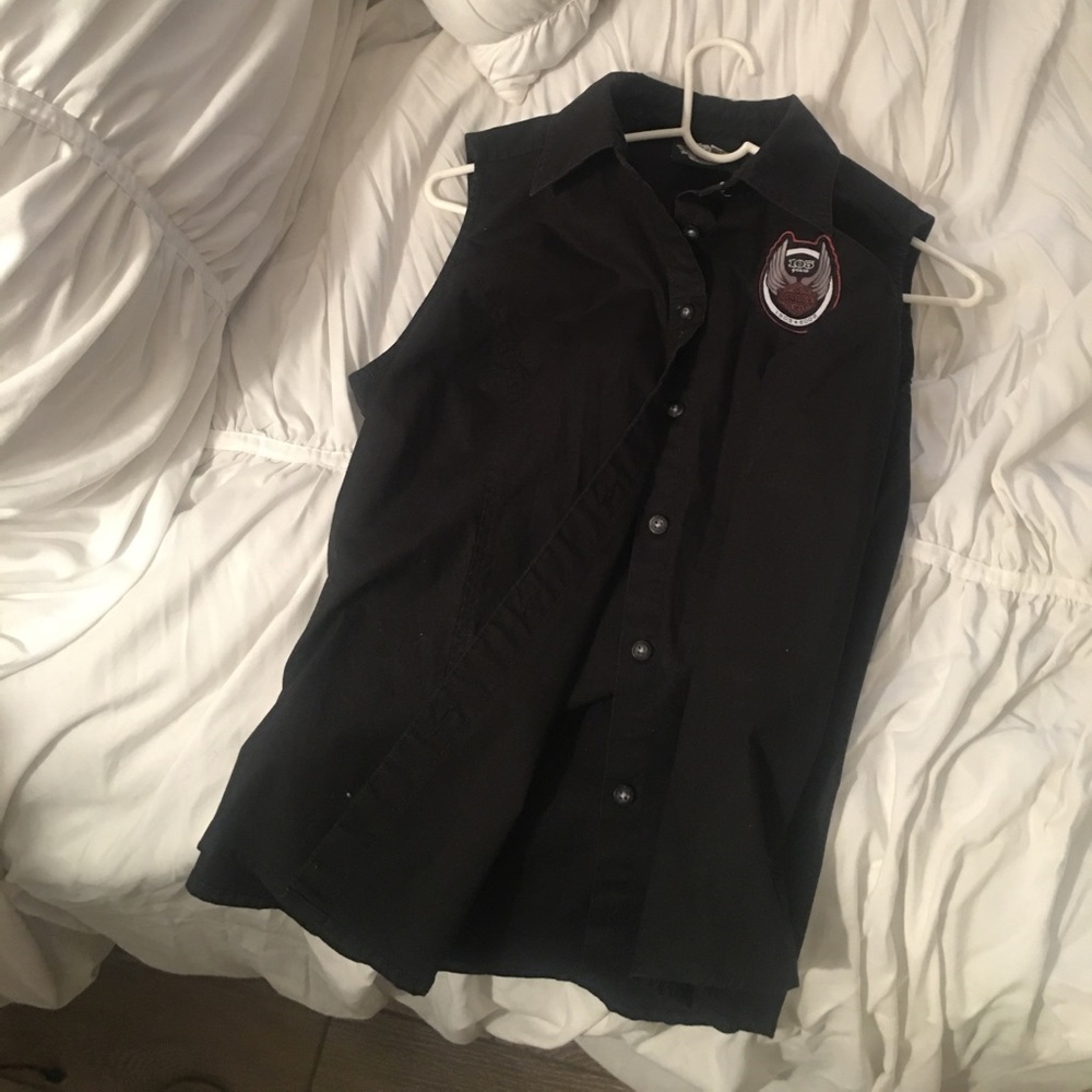 Black Harley Davidson sleeveless button up