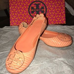 Tory Burch size 6 flats