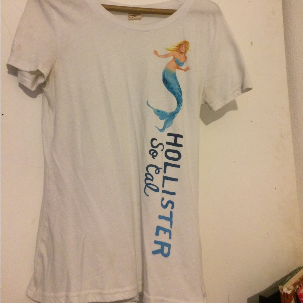 Hollister t shirt