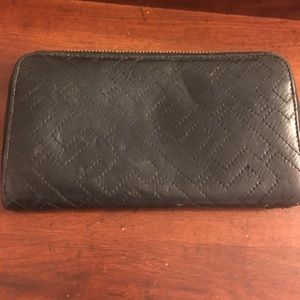 Black leather Tory Burch wallet
