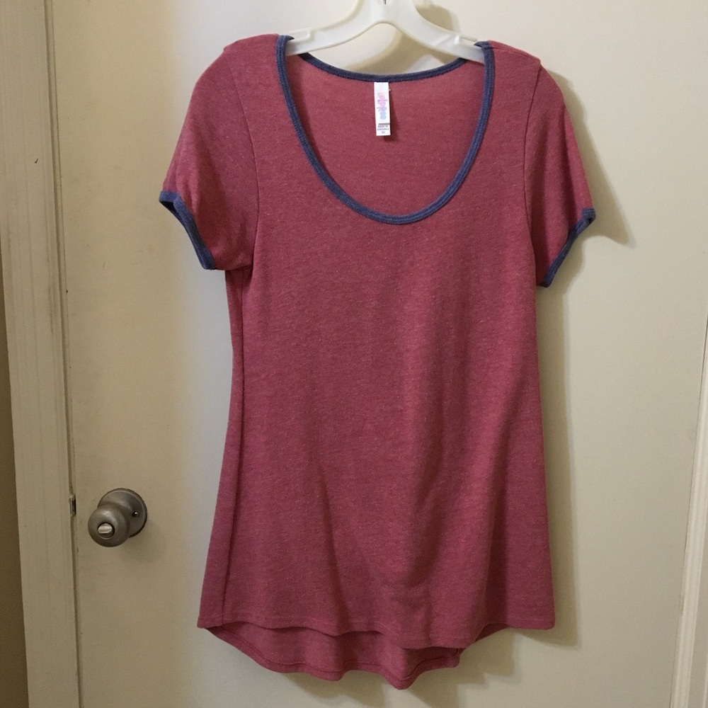 Lularoe Classic T (XS)