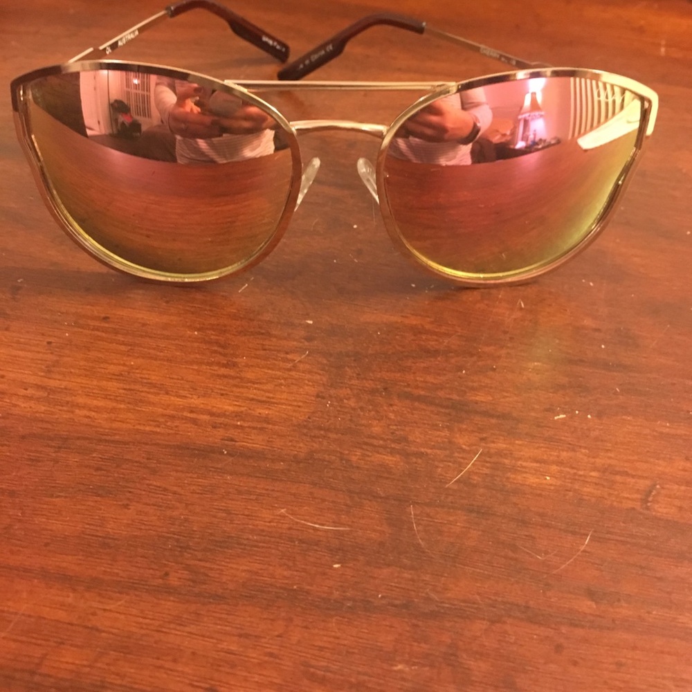 Quay sunglasses
