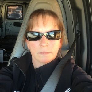 Meet your Posher, Debbie