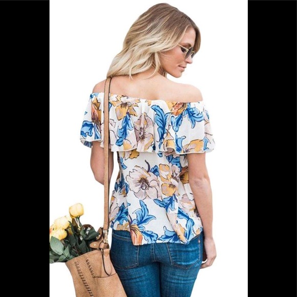 ‼️Last One‼️🍂Floral Off Shoulder Top🍂 - Picture 2 of 4
