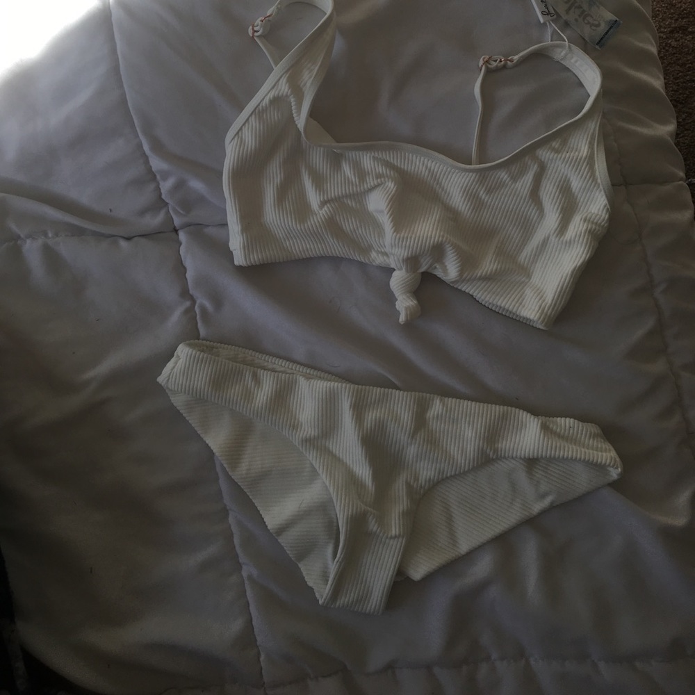 WHITE GREER SET ON SALE willing to sell separates