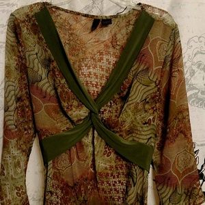 Pretty long sleeve top