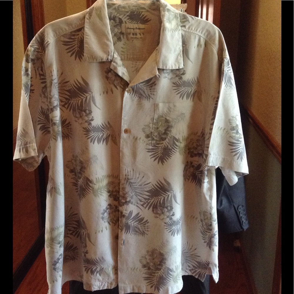 Tommy Bahama Hawaiian shirt, palm prints, XL