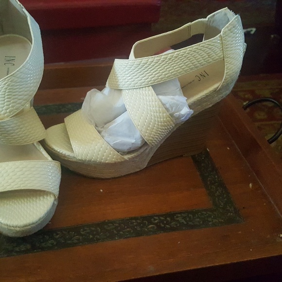 heels - Picture 2 of 2