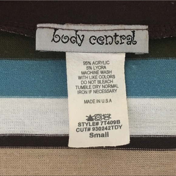 Body Central Striped V-Neck Short Sleeve Top - Picture 6 of 8