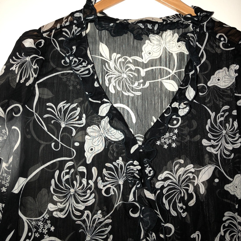 Floral pattern dressy blouse