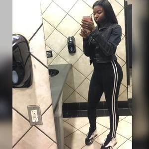 Meet your Posher, Tiara