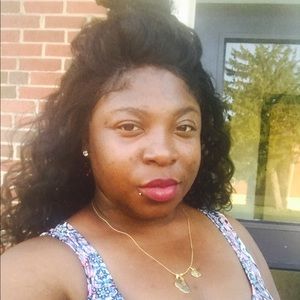 Meet your Posher, Natarsha