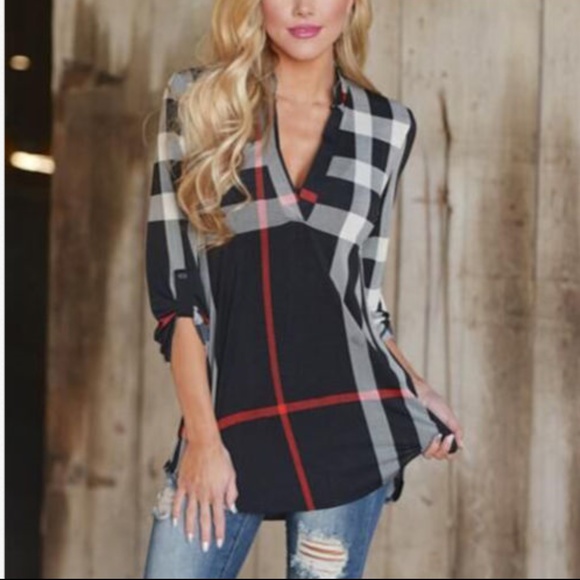 Black Plaid Print long sleeve top - Picture 2 of 4
